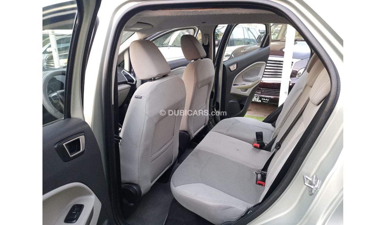 Ford EcoSport 2015 Gulf model, cruise control, rear wing, alloy wheels, fog lights sensors, in excellent condition