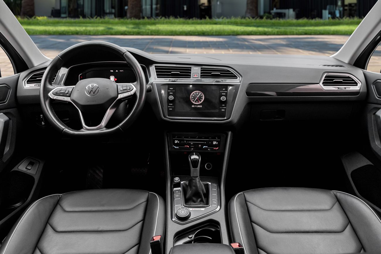 Volkswagen Tiguan Tiguan Elegance | 1,959 P.M | 0% Downpayment | Impeccable Condition!