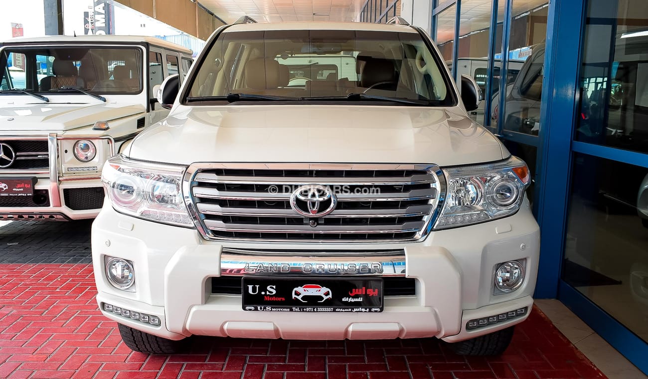 Toyota Land Cruiser VXR V8 5.7