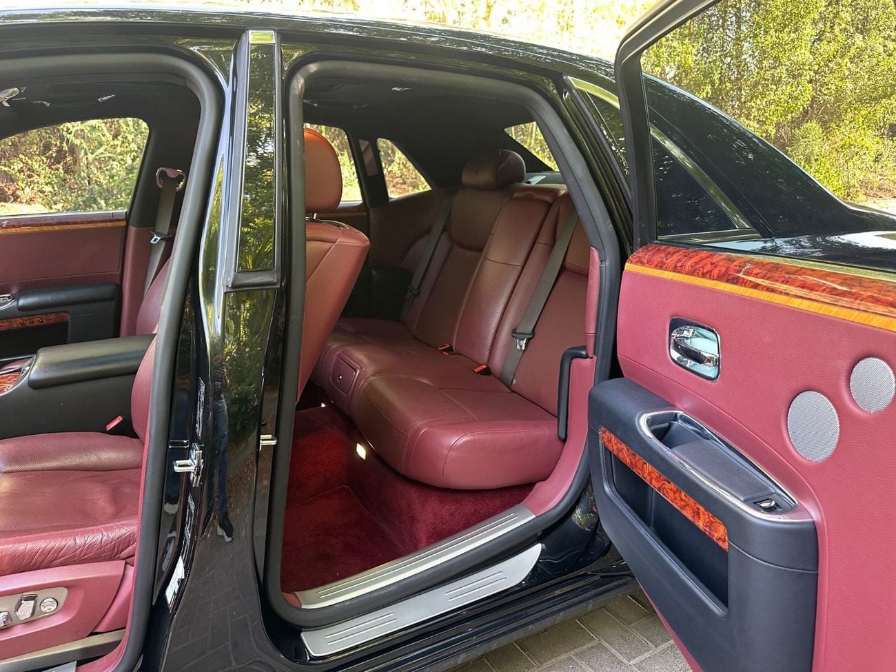 Rolls Royce Ghost SWB | 2016 | GCC Specs | Perfect Condition | V12