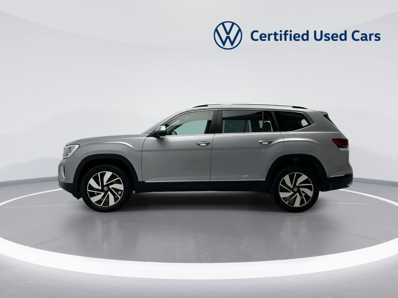 فولكس واجن تيرامونت S 2.0L Comfortline 2L (Facelift 2) (REF#35741) / 34,100 AED SAVINGS from New Car