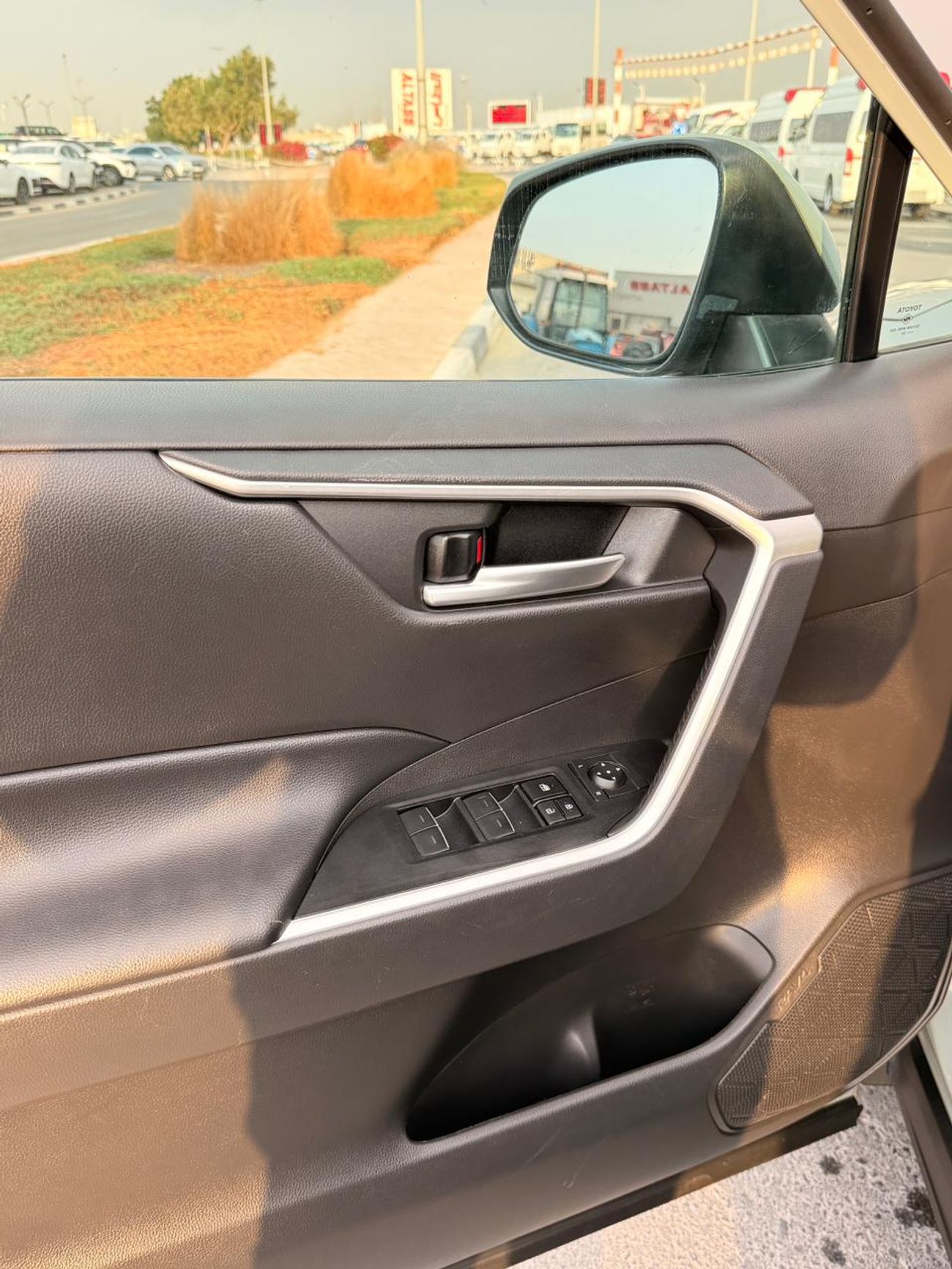 Toyota RAV4 XLE 2.5L AWD 2023