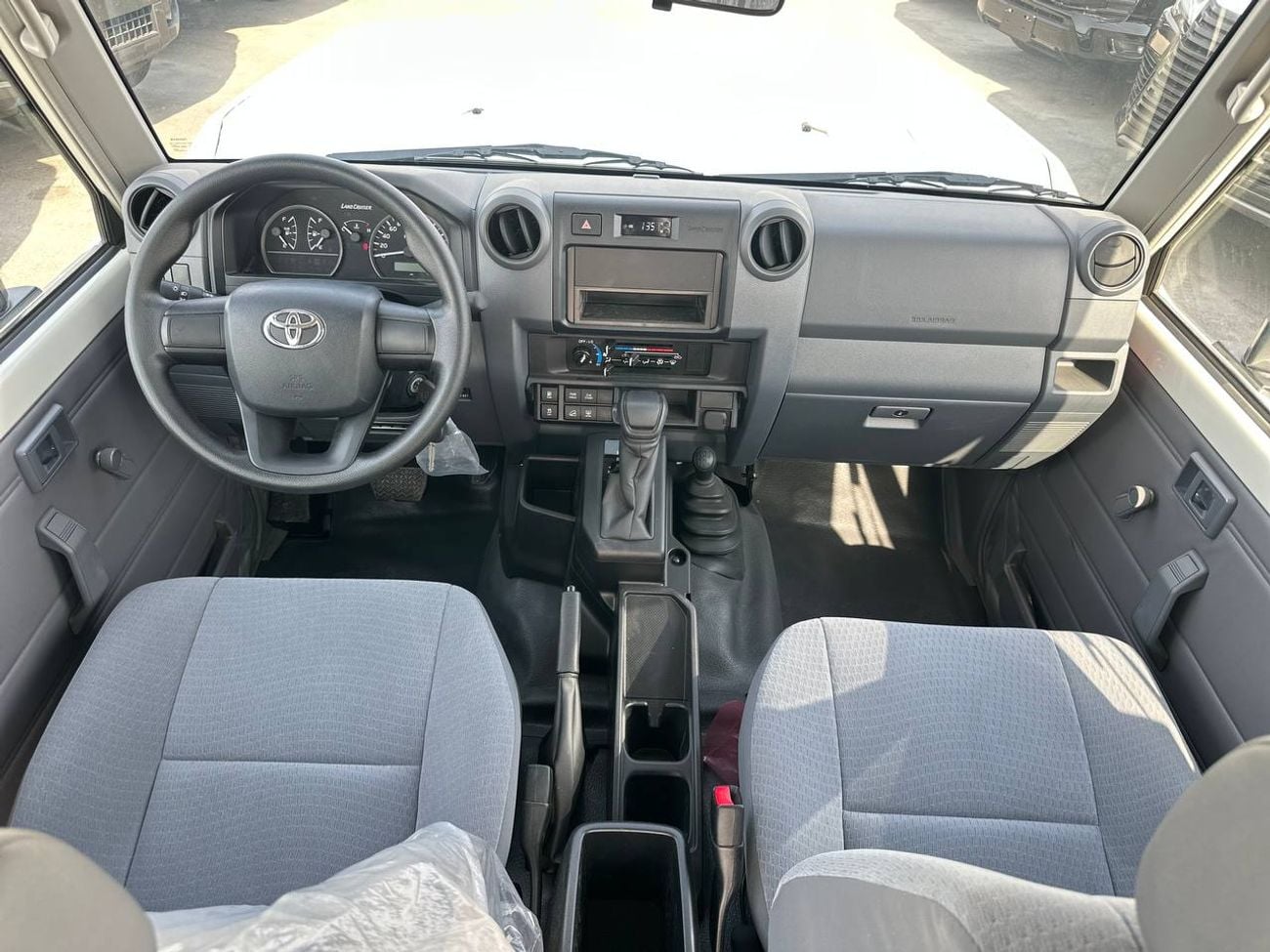 Toyota Land Cruiser 70 LC 78 HARDTOP 2.8L AT Hardtop LC78 2.8L DSL A/T // 2026 // STD Option With Manual Window // Special