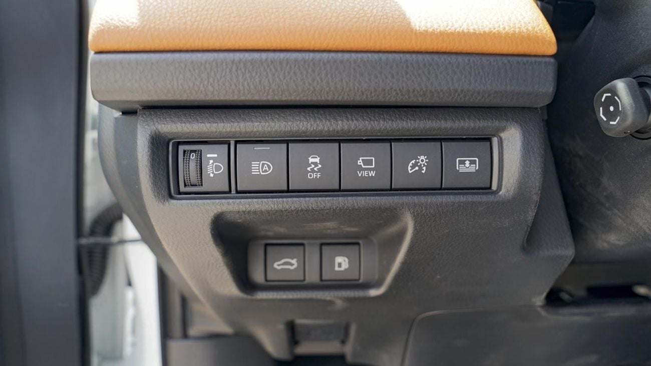 Toyota Camry LUMIERE HEV