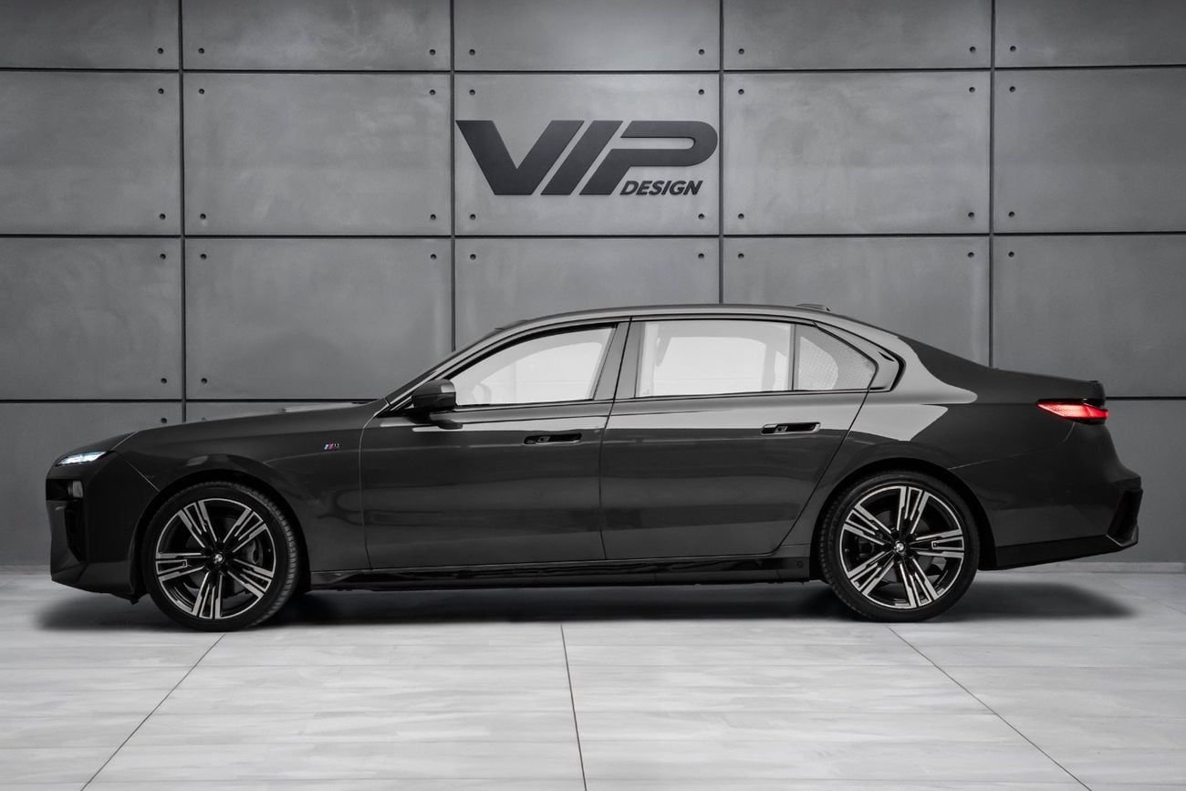 بي أم دبليو 740i LUXURY PURE EXCELLENCE