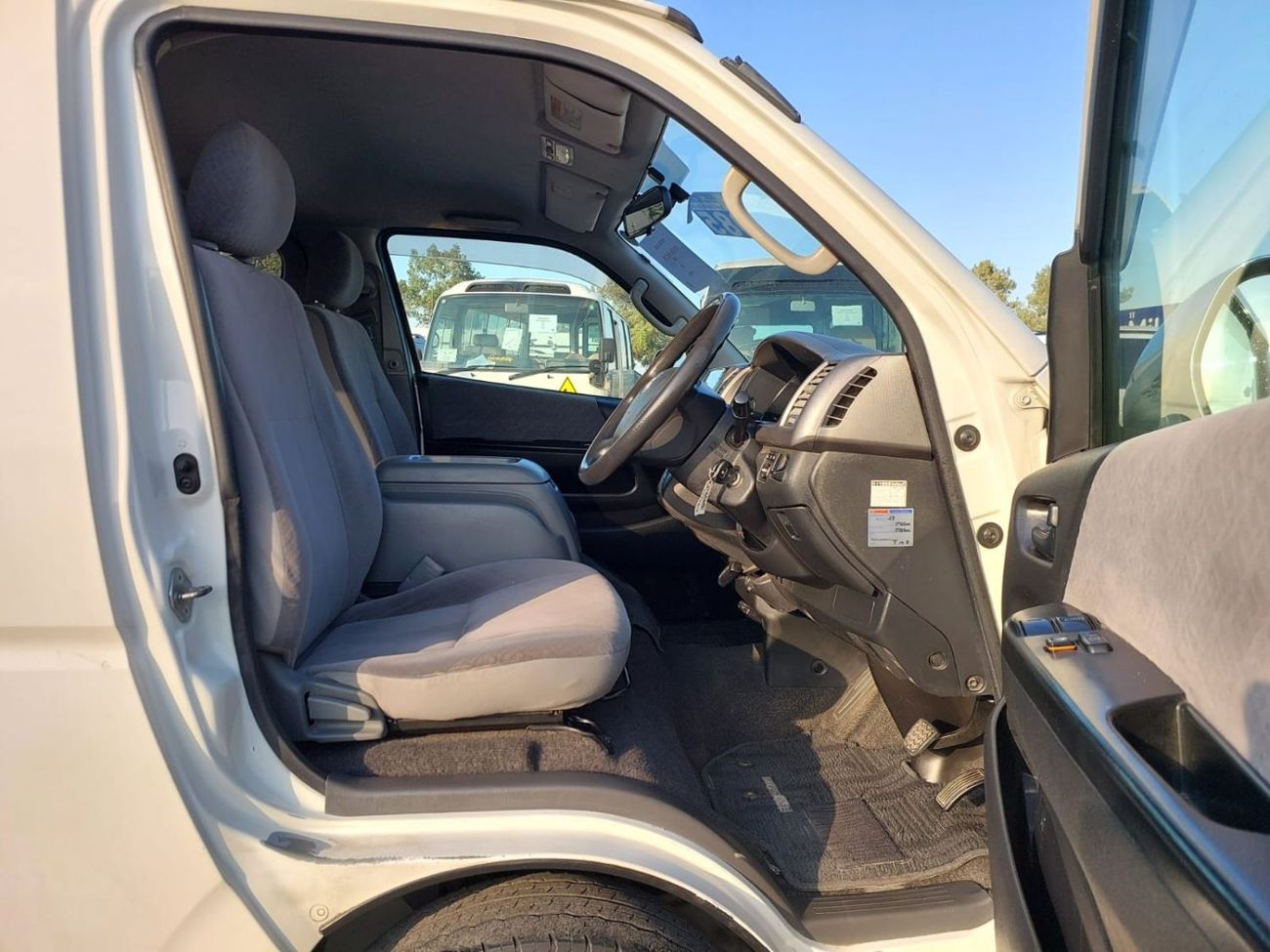 Toyota Hiace (RAMADAN OFFER) TOYOTA HIACE VAN RHD 2009 MODEL 2.0 L PETROL AUTOMATIC(PM10101)