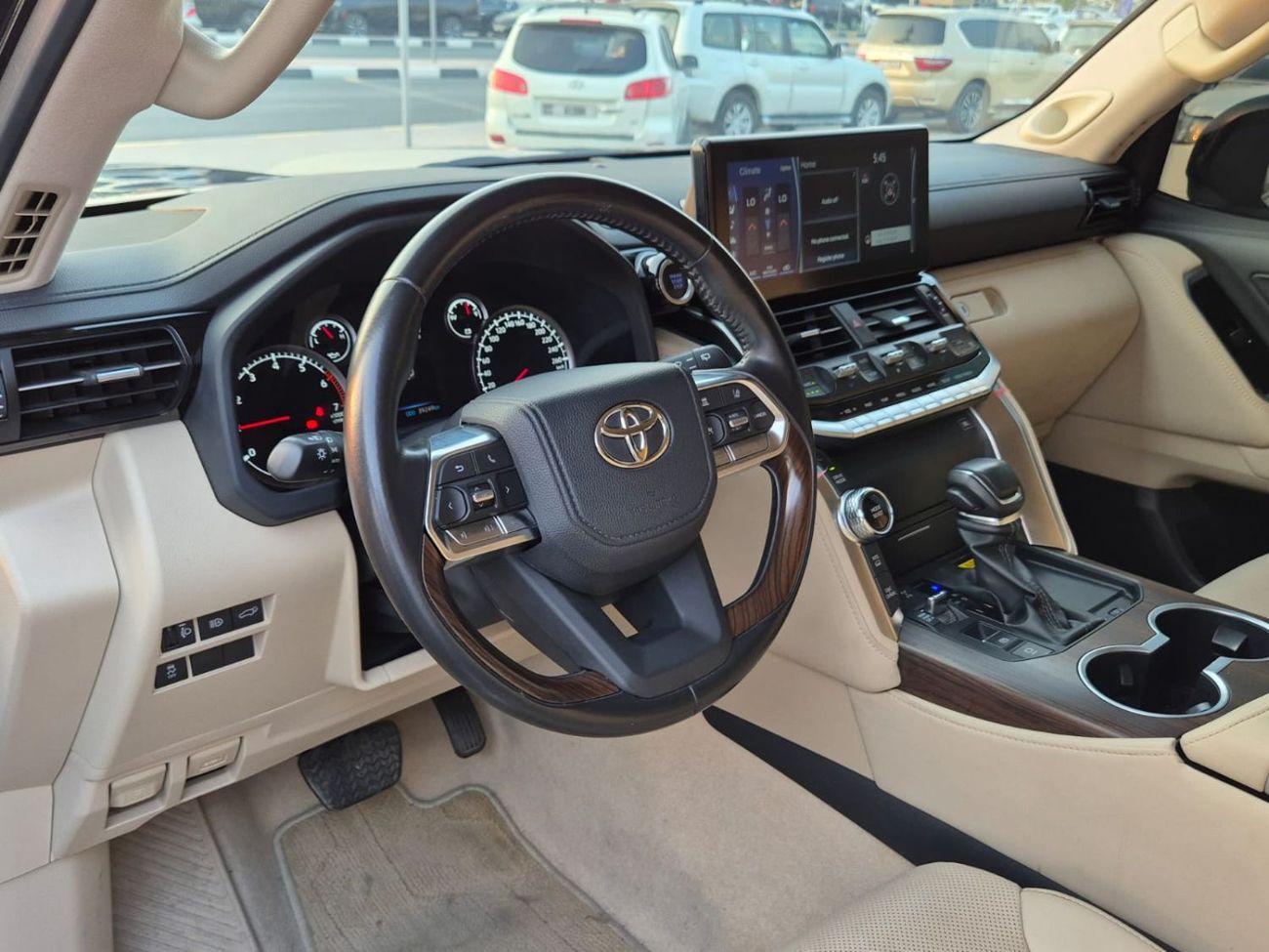 Toyota Land Cruiser GXR 3.5L TOYOTA LAND CRUISER GXR 2023 . ENGINE  3.5L/V6. TWIN TURBO