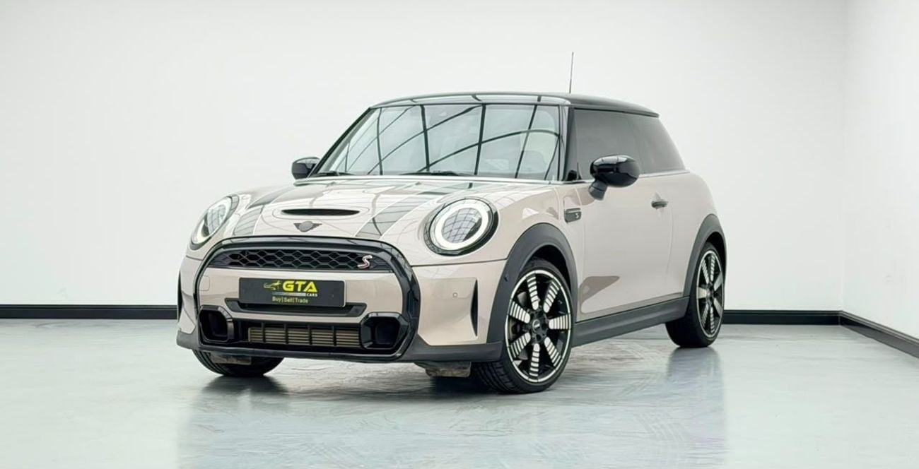 Mini Cooper S STD 2024 Mini Cooper S, 03/2027 Mini Warranty + Service Contract, Full Mini Service History, GCC