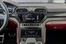 لامبورغيني اوروس S 4.0T V8 Lamborghini Urus S | Carbon Interior | Low Mileage 2024 (Warranty Available)
