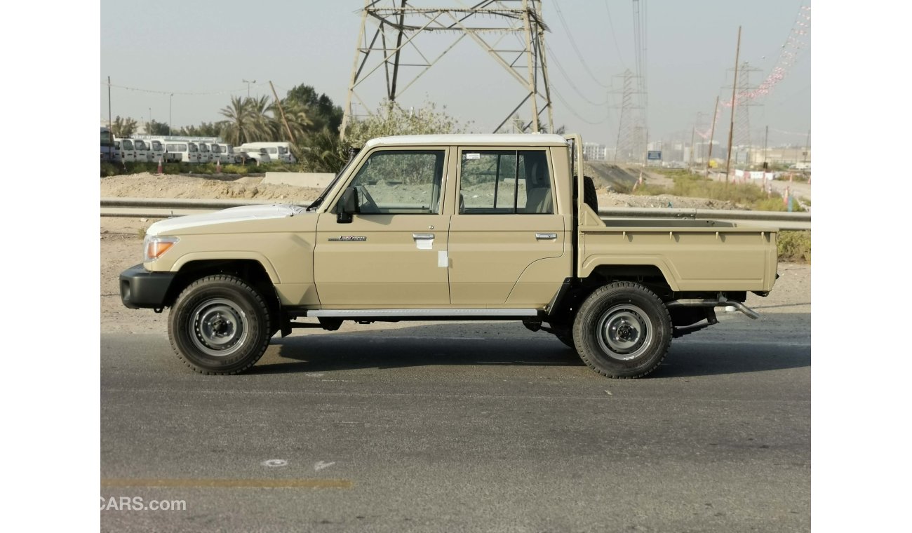 تويوتا لاند كروزر بيك آب 4.2L,V6,DIESEL,DOUBLE/CABIN,POWER WINDOW,DIFF/LOCK,MT,2022MY