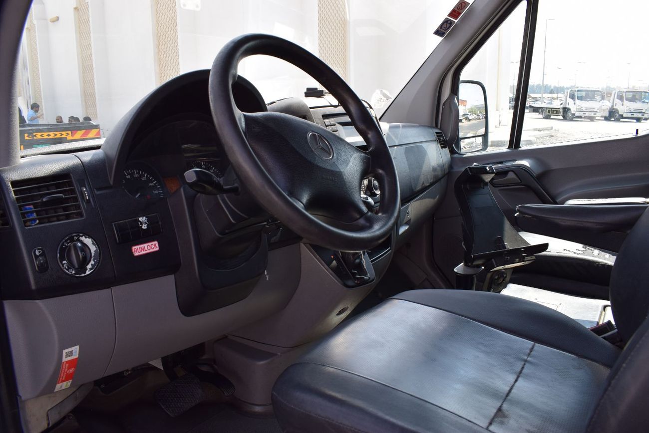 مرسيدس بنز سبرينتر Mercedes Benz Sprinter Van, Model:2014
