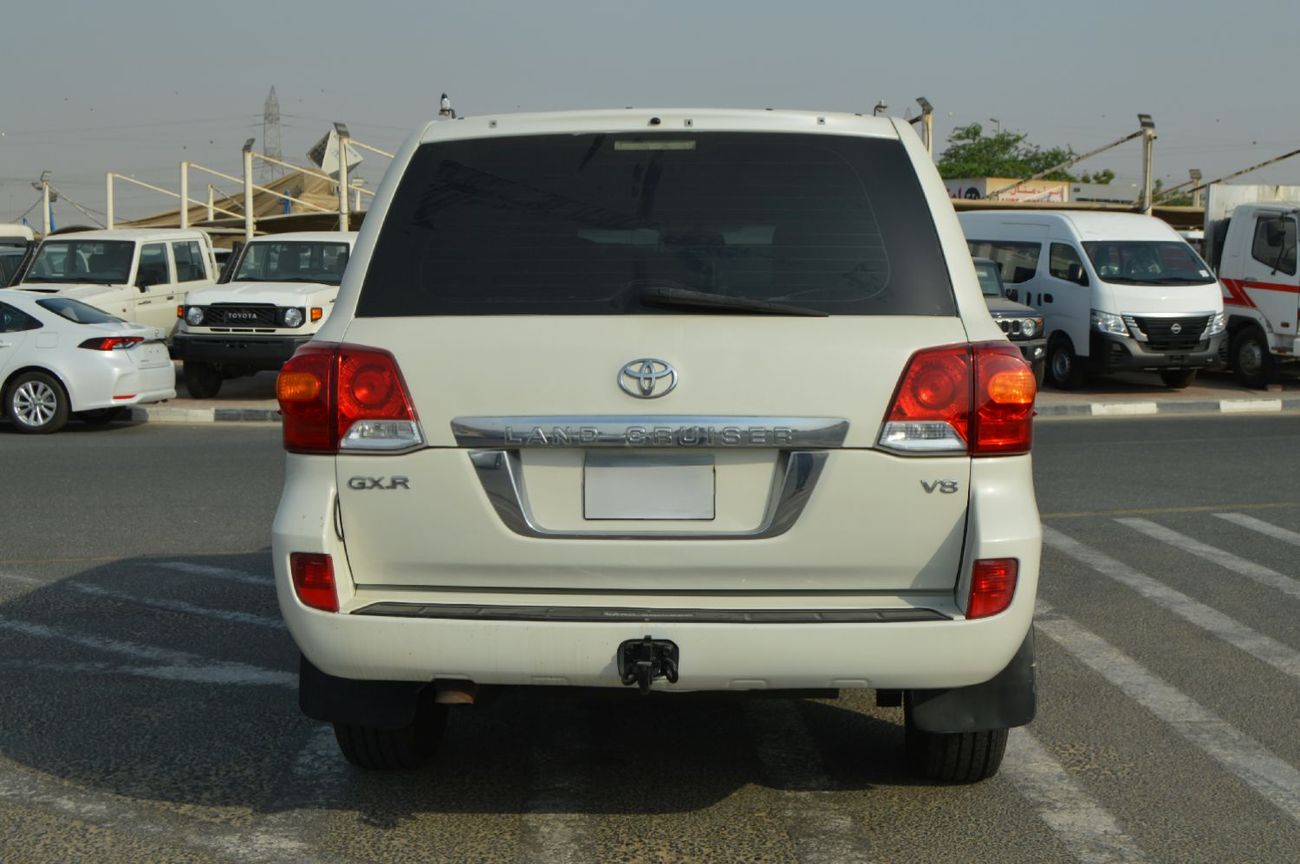 Toyota Land Cruiser GXR - Automatic . Petrol . SUV/Crossover . 4WD Wheel Drive . 5 Seats . 5 Doors ▾