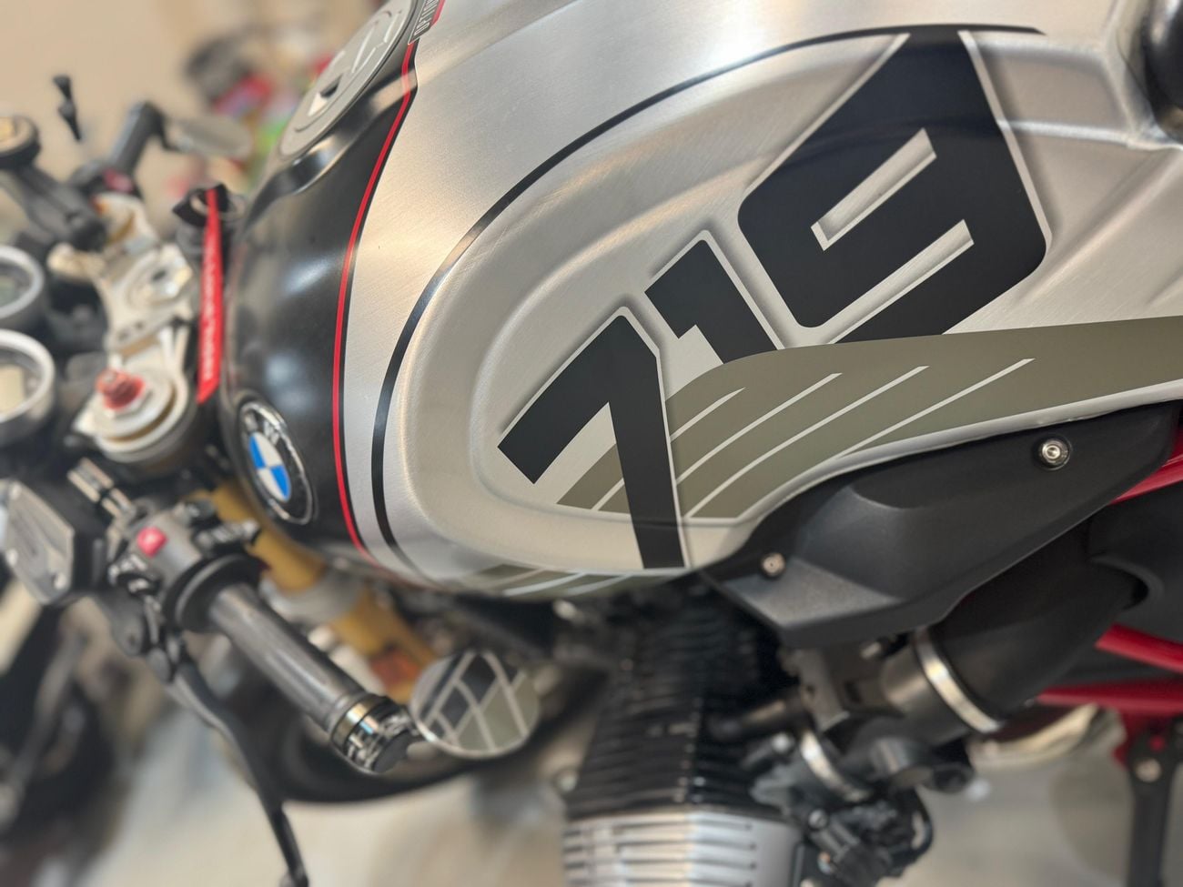 بي أم دبليو R1200 BMW R9T Option 719