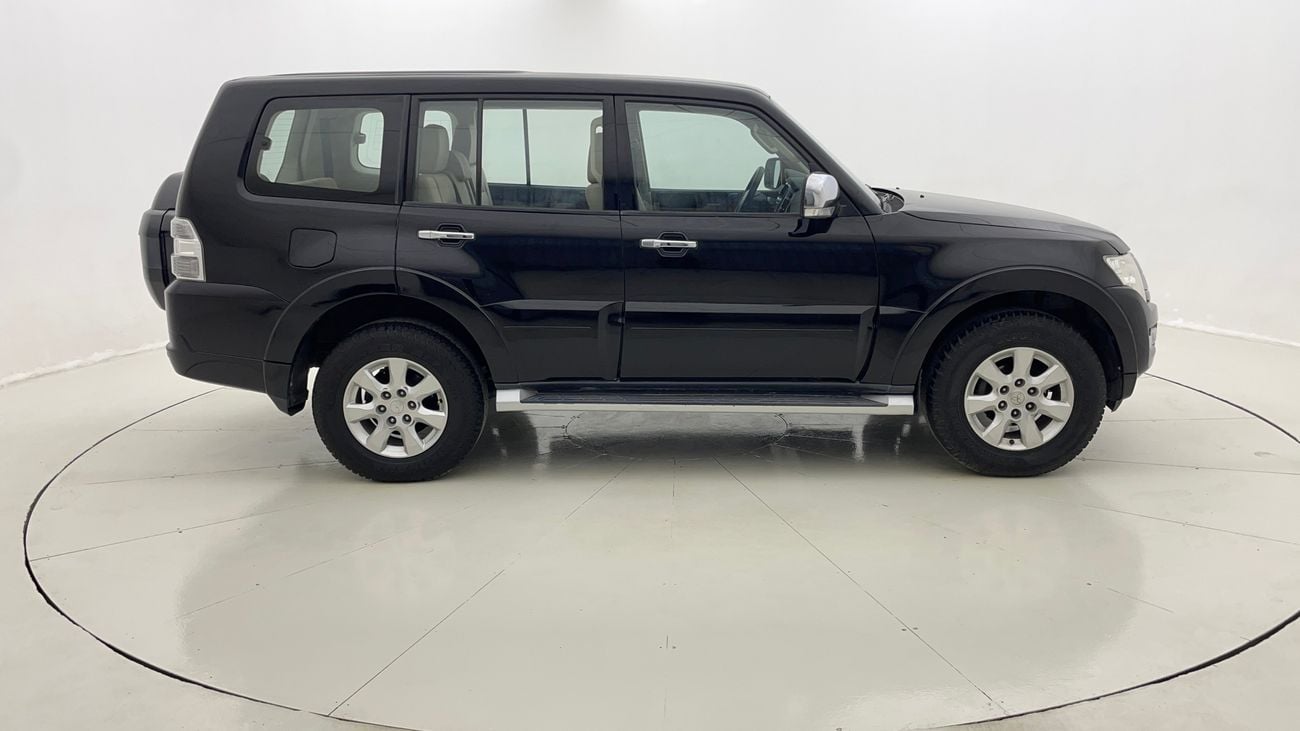 Mitsubishi Pajero GLS LOWLINE 3.5 | Zero Down Payment | Home Test Drive