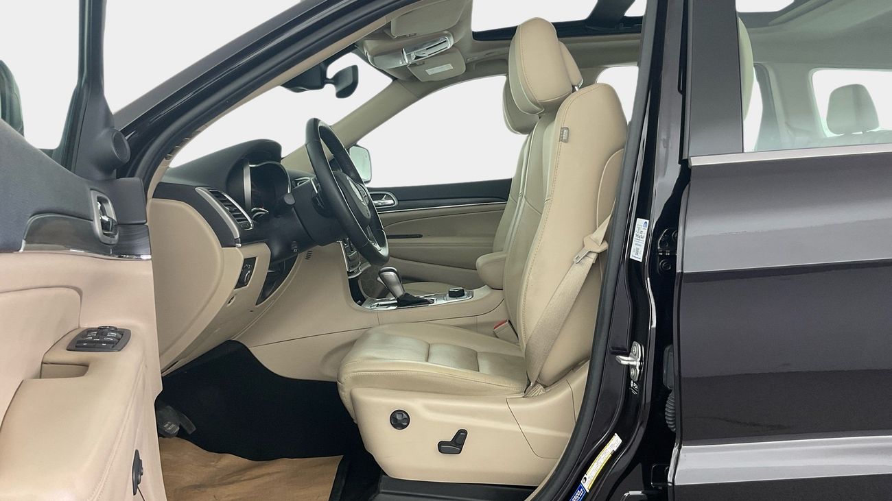 Jeep Grand Cherokee Limited | upto AED 20,000 Ramadan Discount | Guaranteed Warranty | 0 Down Payment