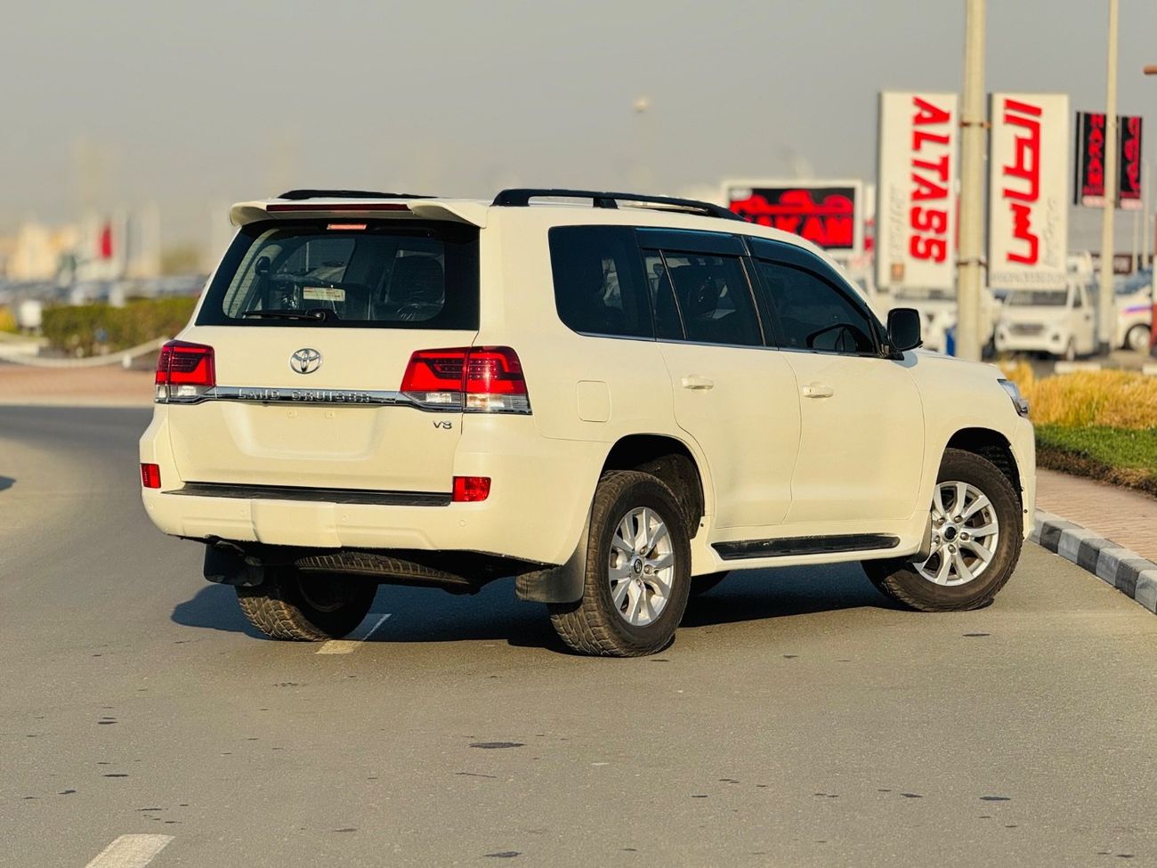 Toyota Land Cruiser VXR