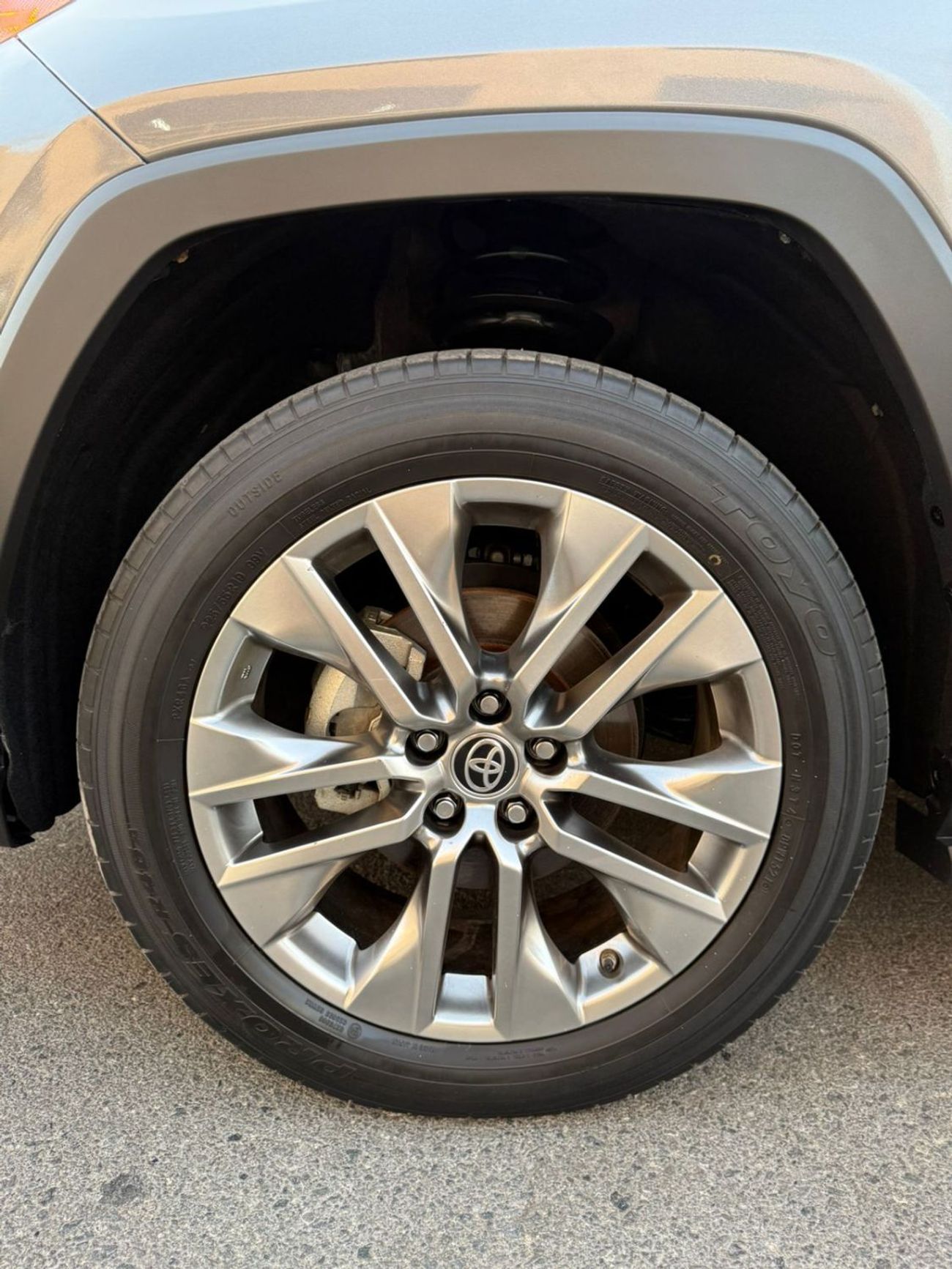 تويوتا راف ٤ TOYOTA RAV4 LIMITED | BIG SCREEN WITH NEW SPEED METAR | FULL OPTION