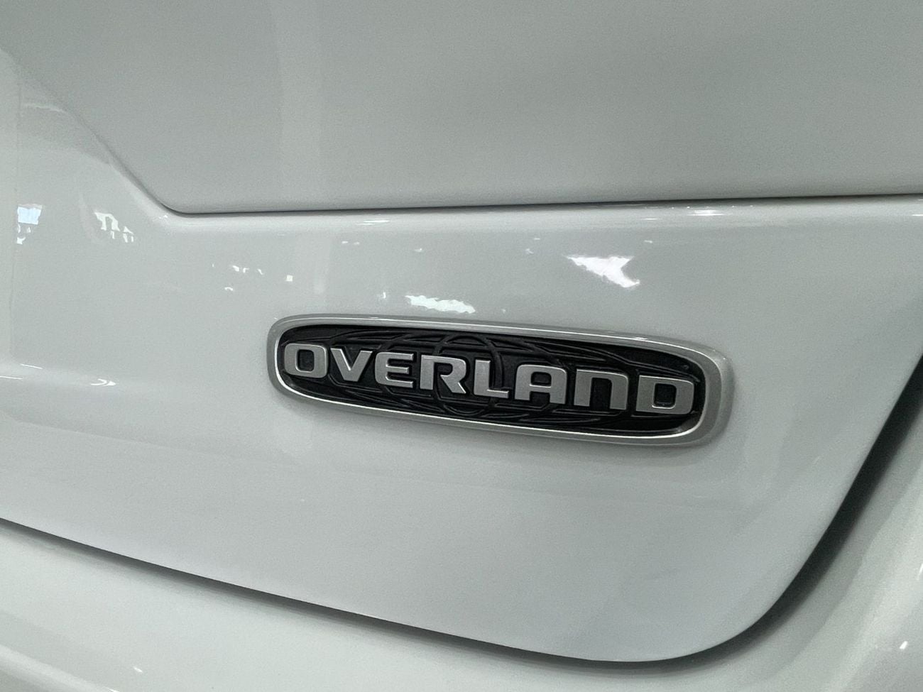 جيب جراند شيروكي OVERLAND