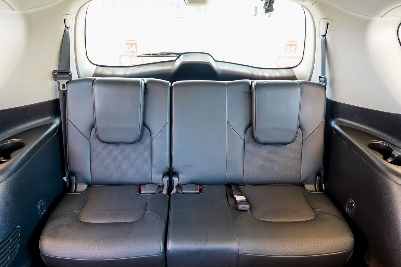 Infiniti QX80 Luxe 7st Infiniti QX80 2020 (7 SEATERS) GCC under Warranty with Flexible Down-Payment/ Flood Free.