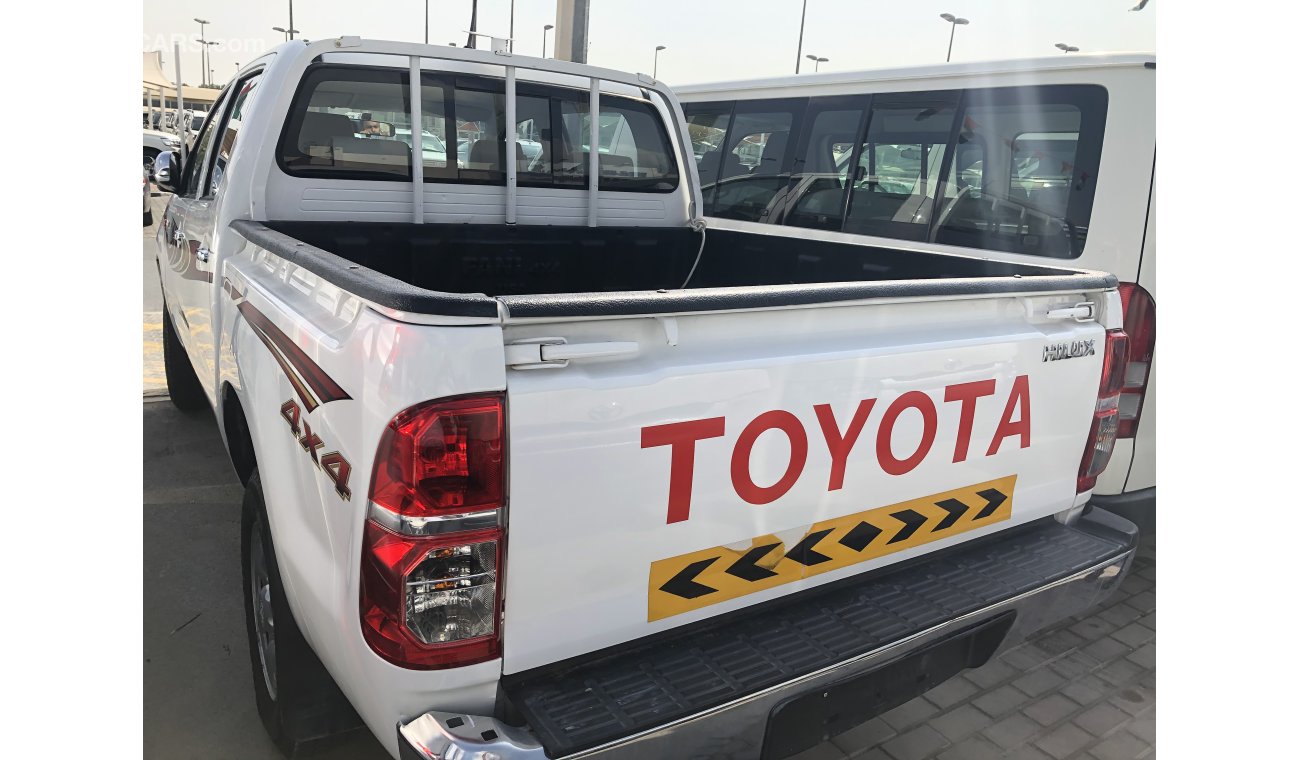 Toyota Hilux Toyota Hilux D/c pick up 4x4, Diesel,Model:2013. Only done 46000 km