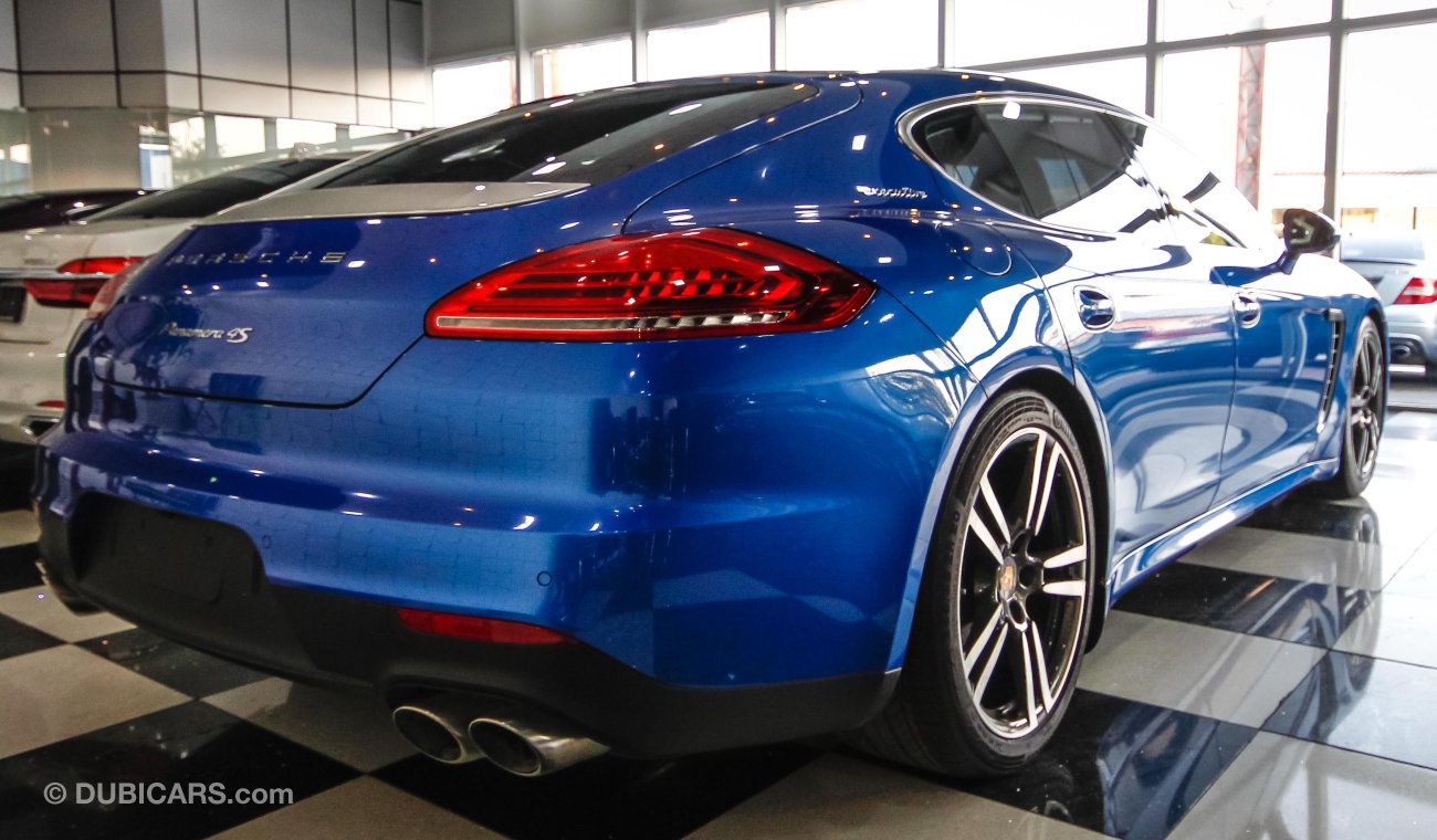 Porsche Panamera 4S Executive with 2 years of warranty