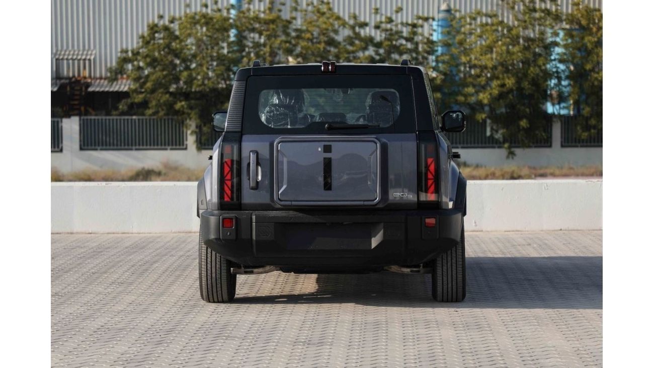 شيري iCar 03 2024 ICAR EQ3 V2 طويلة المدى - رمادي من الداخل أبيض | تصدير فقط