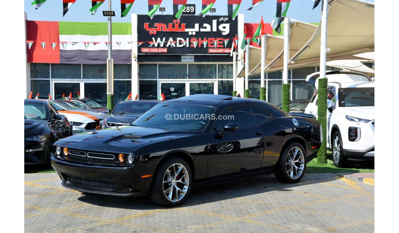 Dodge Challenger CHALLENGER SXT PLUS//SUN ROOF//BLIND SPOT//BIG SCREN//AIR BAGS