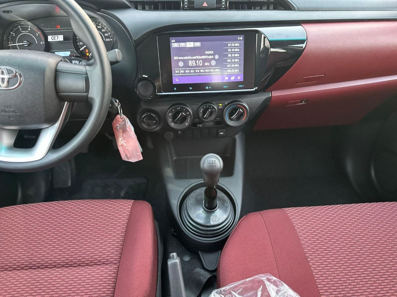 تويوتا هيلوكس GL 2 2.4L 4WD