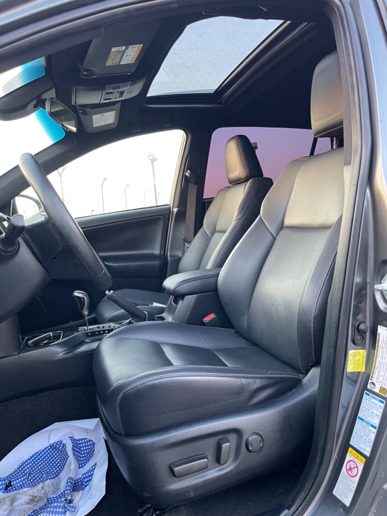 Toyota RAV4 2018 TOYOTA RAV4 SE HYBRID FULL OPTIONS IMPORTED FROM USA