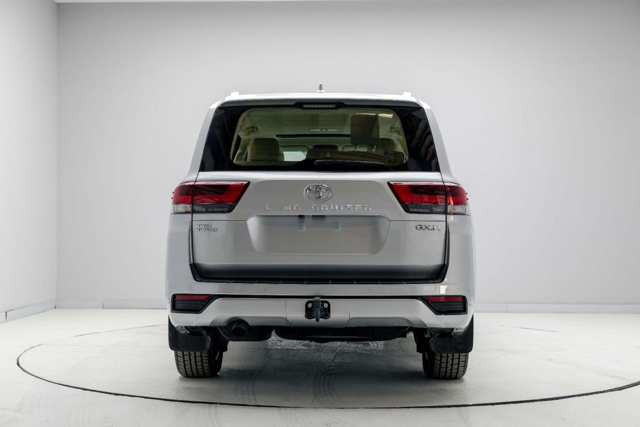 Toyota Land Cruiser GXR 3.5L - Silver Metallic Inside Beige | Export Only