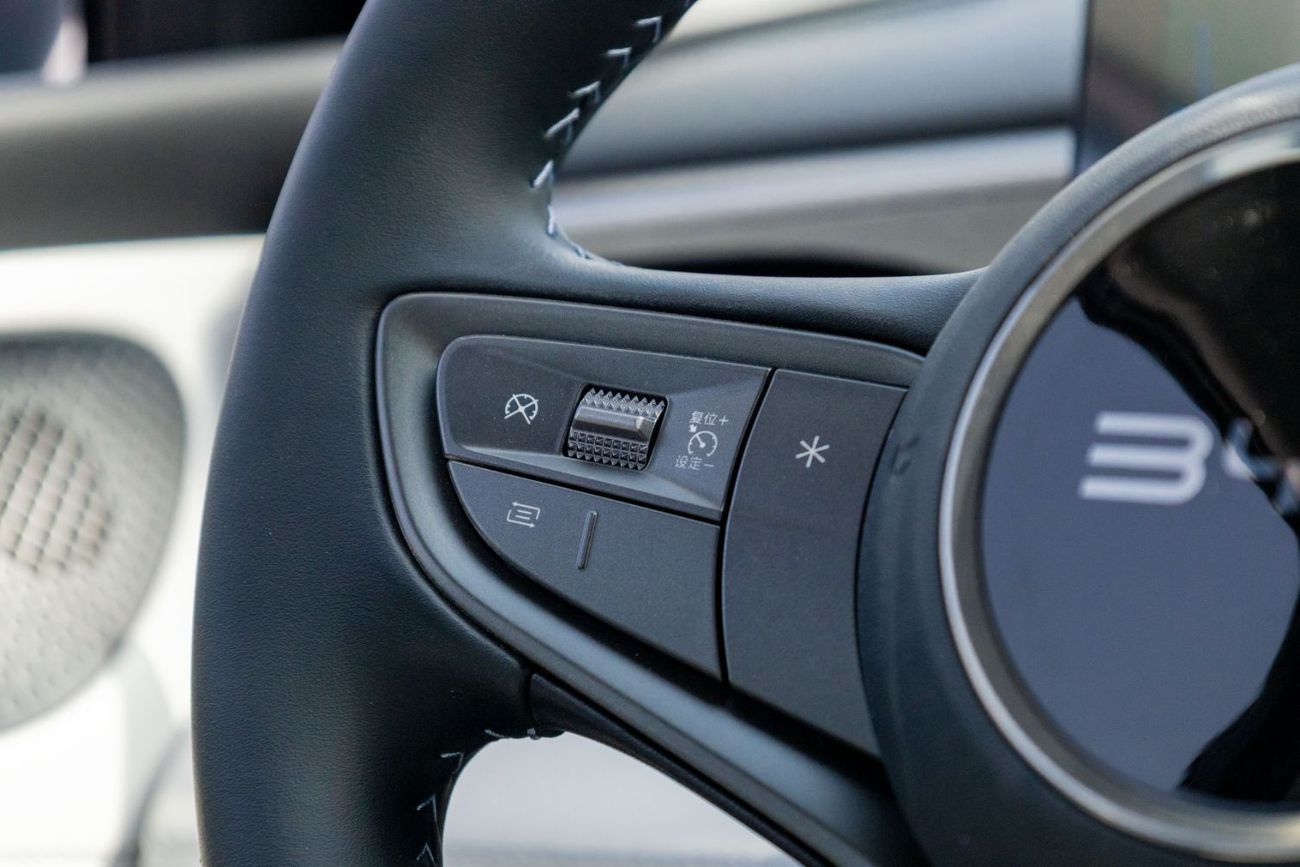 BYD Seal 2025 BYD Seal 05 Dm-I Luxury 1.5L - Plug-In Hybrid - Grey Inside Grey | Export Only