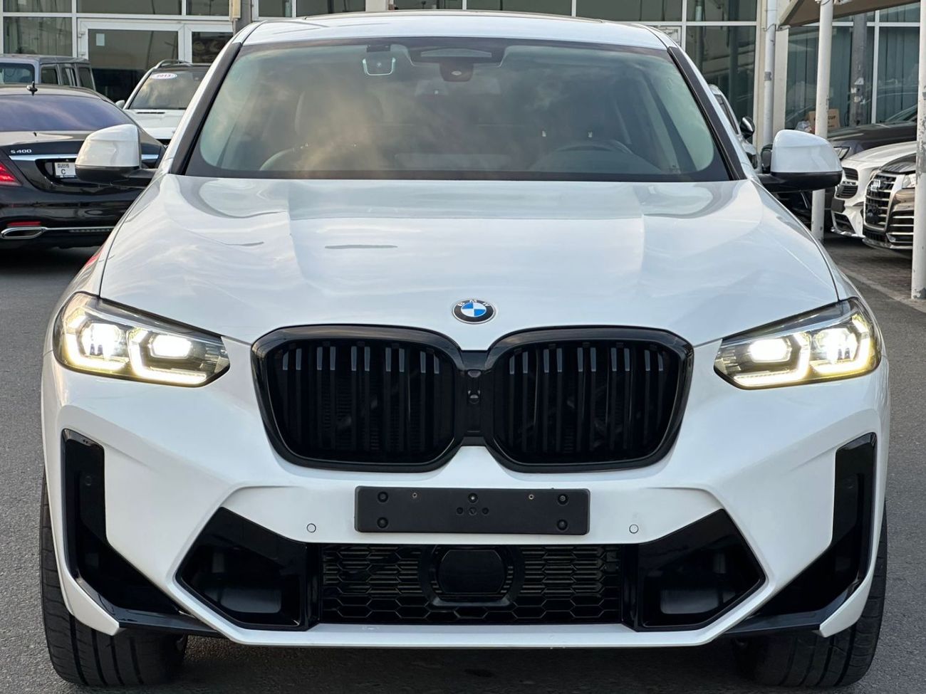 بي أم دبليو X4 BMW X4 TWIN POWER TURBO _Korean_2022_Excellent Condition _Full option