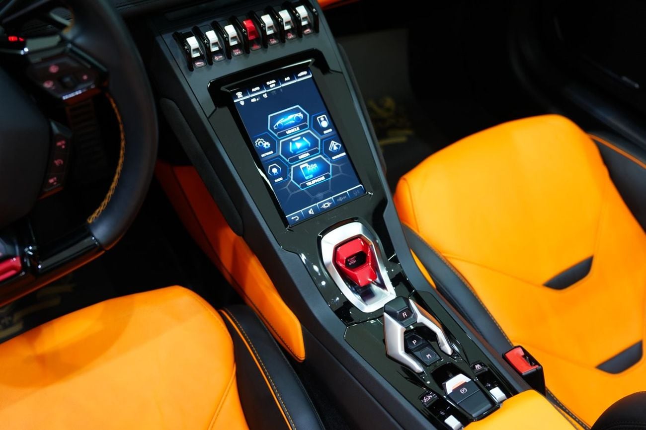 لامبورغيني هوراكان EVO SPYDER EVO SPYDER