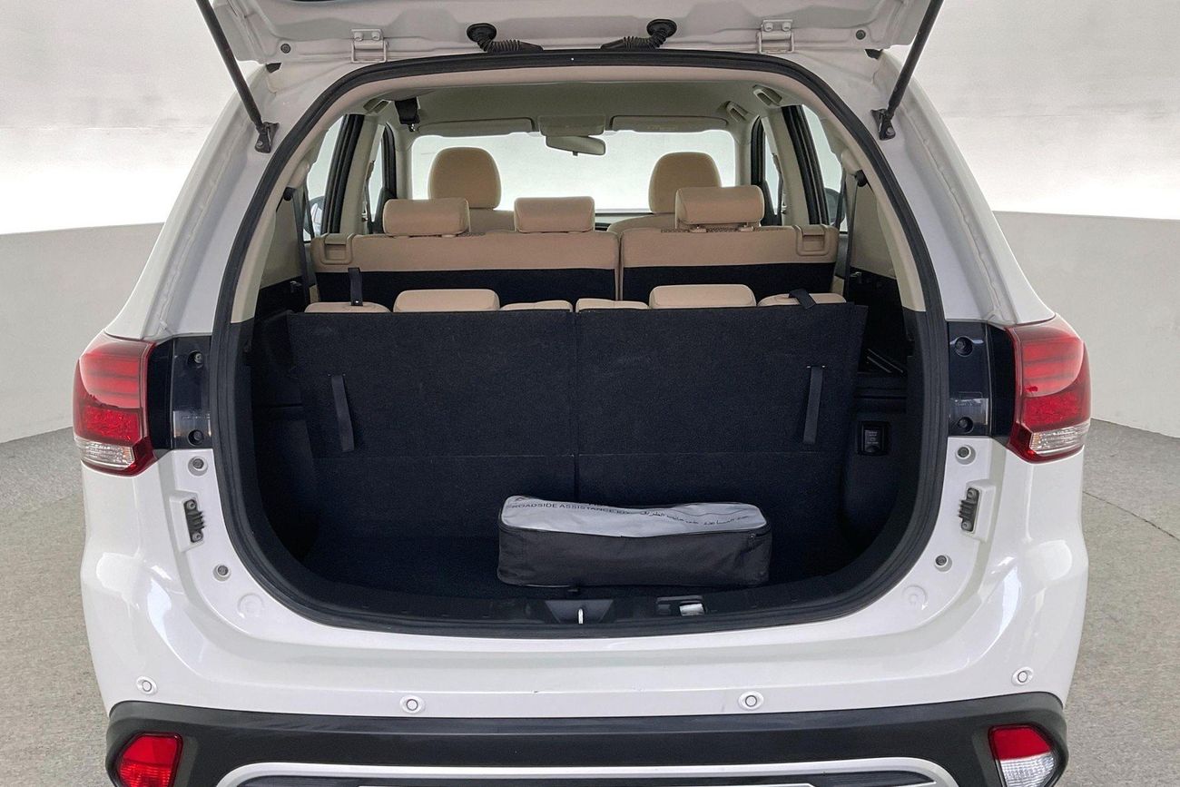 Mitsubishi Outlander GLX Basic | National Day Celebration | Guaranteed Warranty | 0 Down Payment