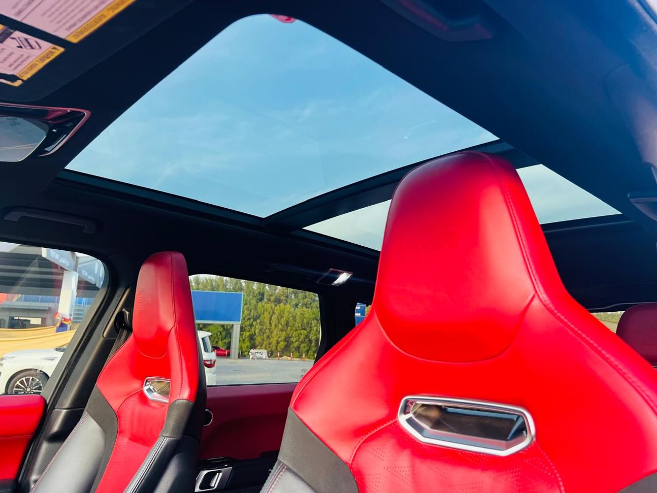 Land Rover Range Rover Sport SVR Carbon Edition 5.0L