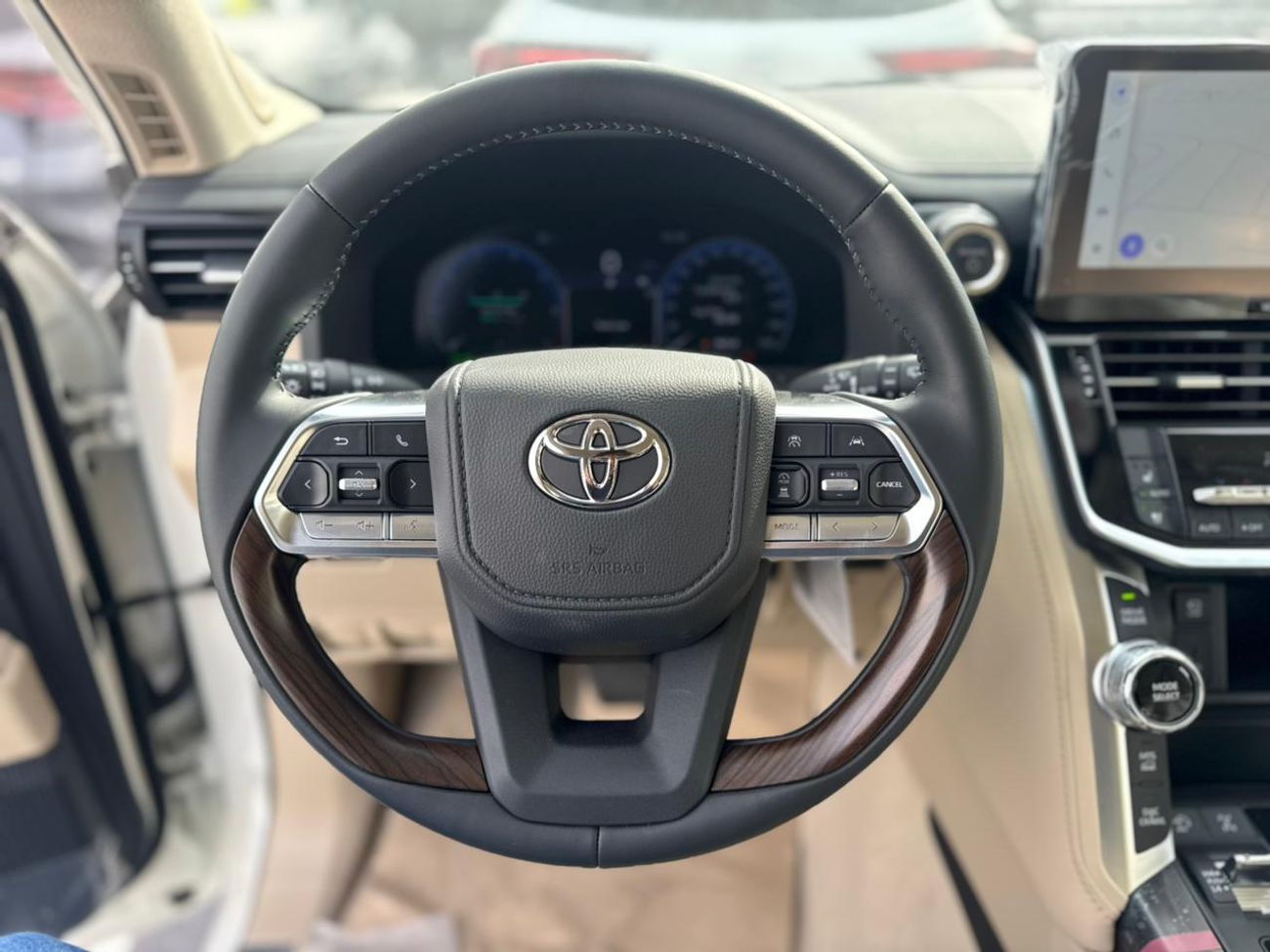 تويوتا لاند كروزر 