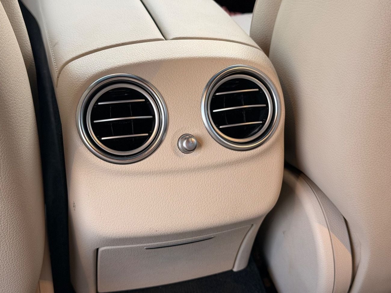 مرسيدس بنز E300 AMG