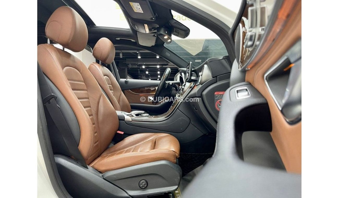 مرسيدس بنز GLC 250 2016 MERCEDES GLC 250 4MATIC, FULL SERVICE HISTORY- WARRANTY, GCC.