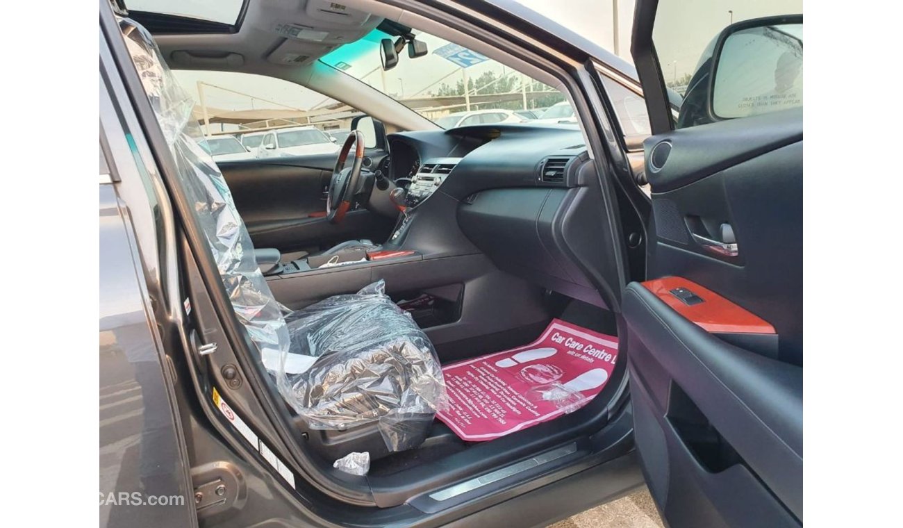 Lexus RX350 sunroof with leather seat