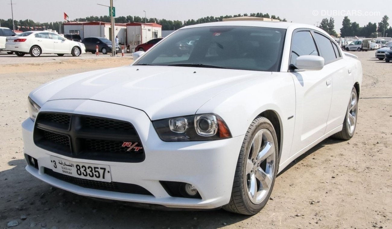 دودج تشارجر 2013 V8 5.7L HEMI Engine R / T للبيع العاجل