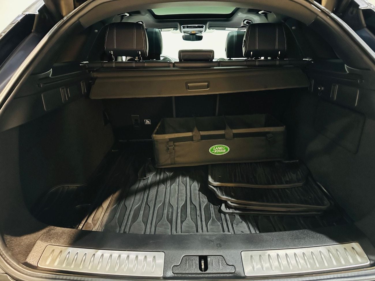 Land Rover Range Rover Velar P250 R-Dynamic HSE 2.0L