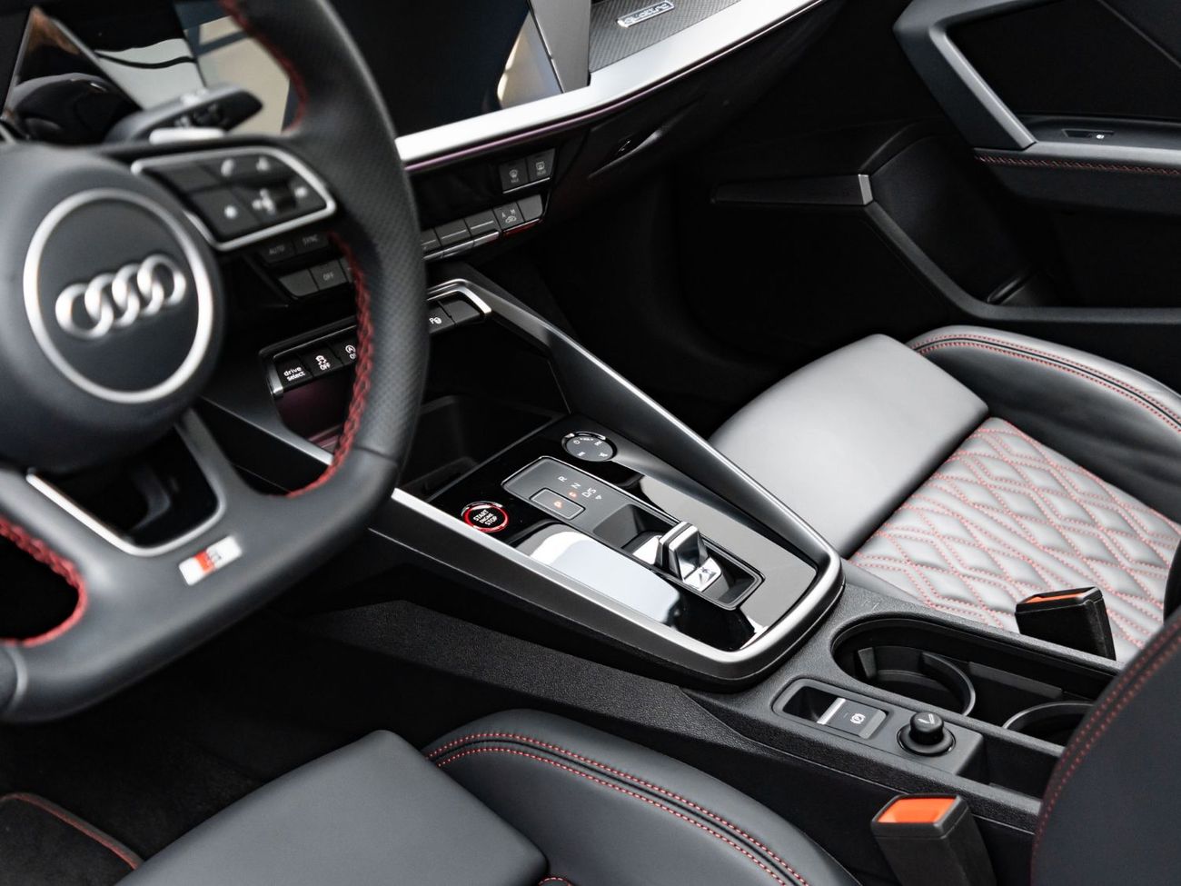 أودي S3 TFSI quattro 2.0L Sedan