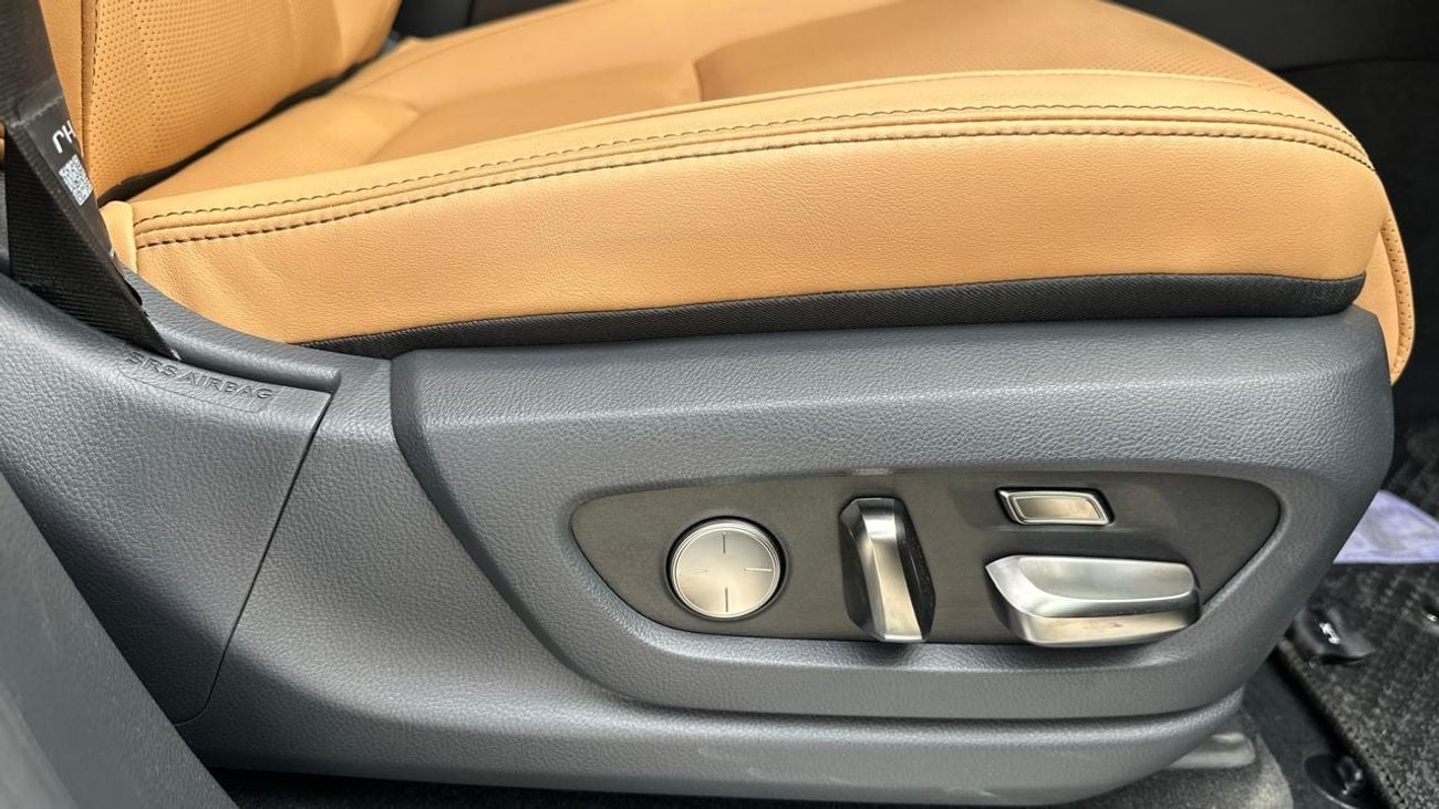 Lexus LX 600 Sports luxury model Right-Hand Drive petrol Auto Right-Hand drive