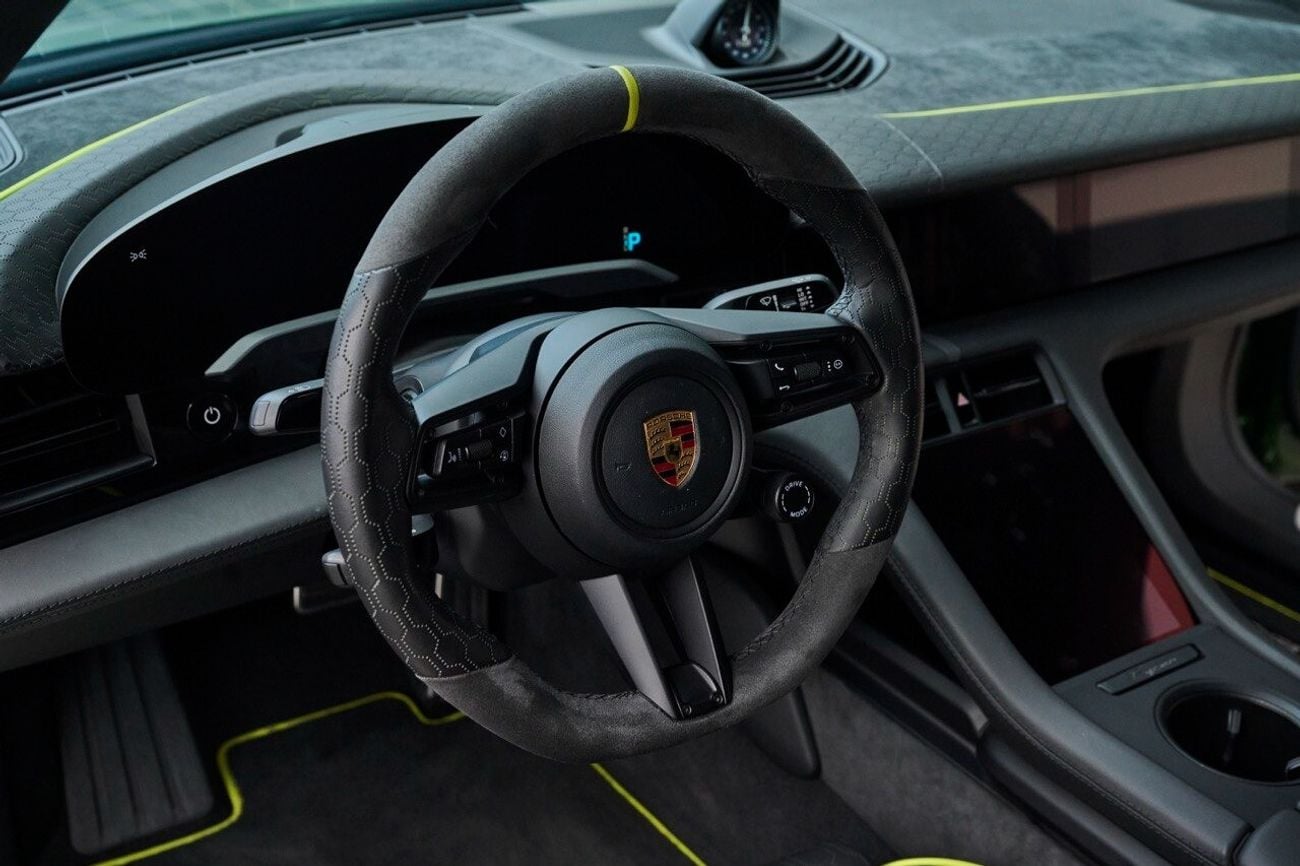 Porsche Taycan Turbo