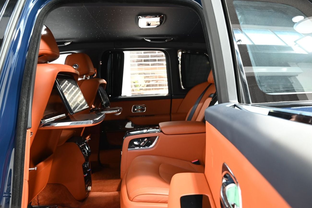 Rolls Royce Cullinan BLACK BADGE 2023 Rolls Royce Cullinan Black Badge, 2027 Rolls Royce Warranty And Service Pack, GCC