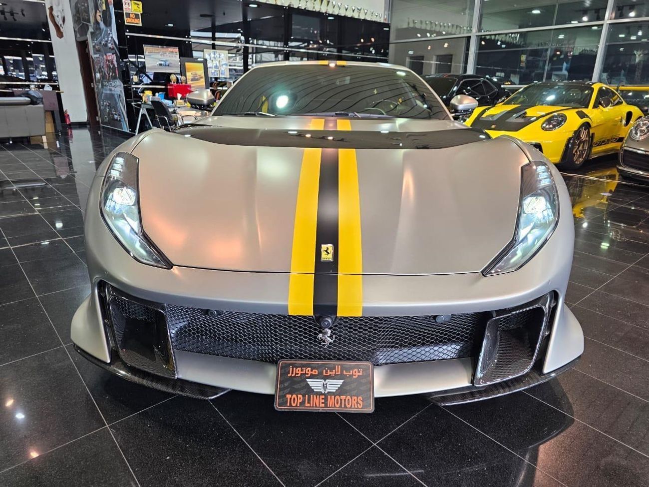 فيراري 812 كومبيتيزون