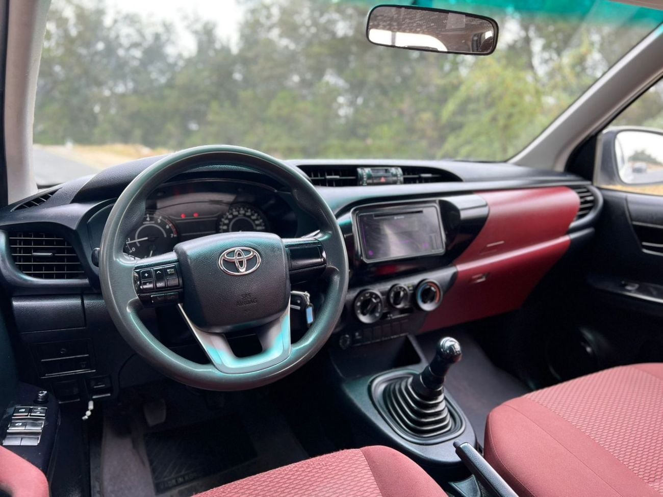 تويوتا هيلوكس GL 2.7L Double Cab Utility