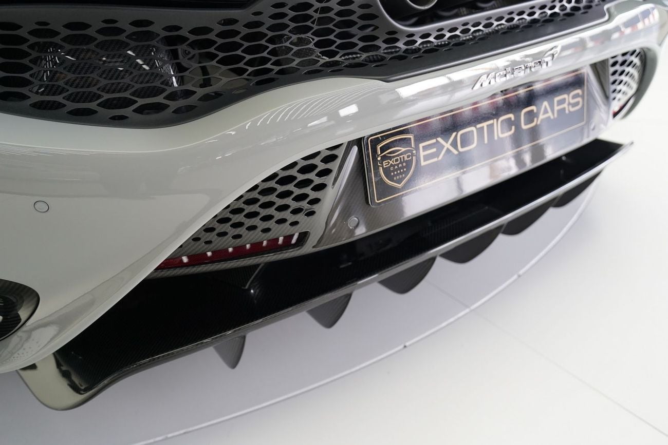 مكلارين 765LT