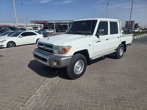 Toyota Land Cruiser Pick Up DC 4.0L