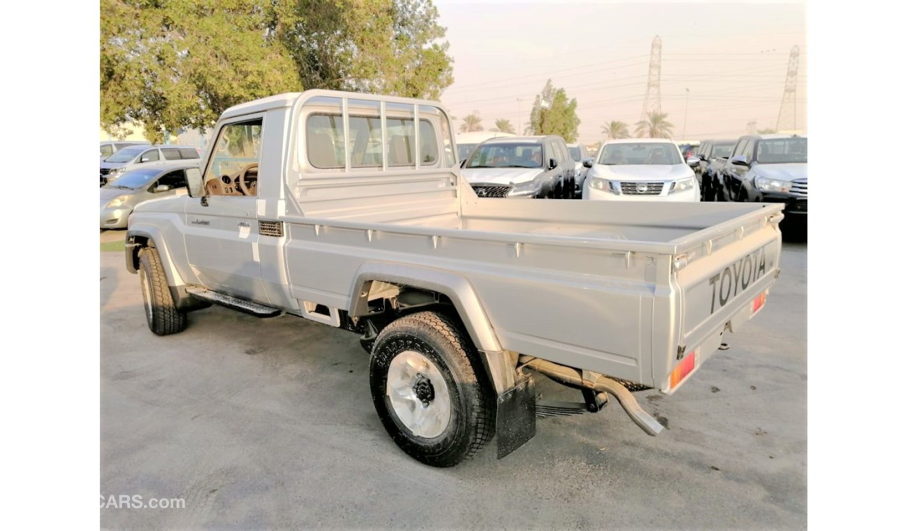 Toyota Land Cruiser Pickup 4x4 diesel v6